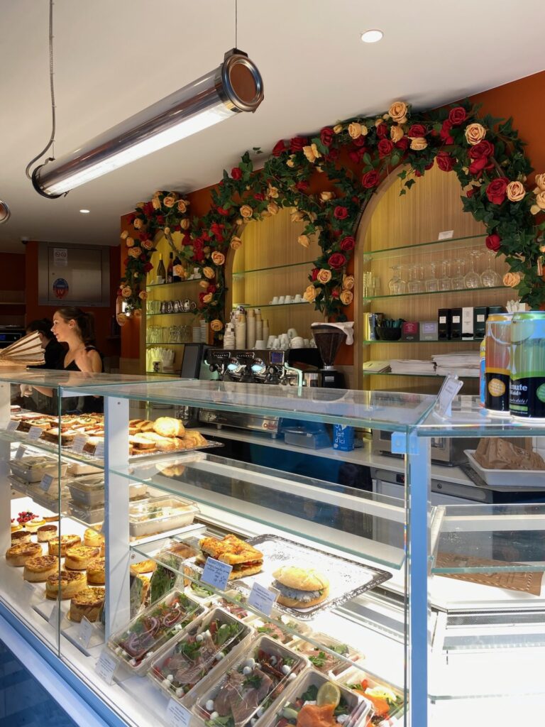 Patisserie de l olympia decoration florale Deschamps 003