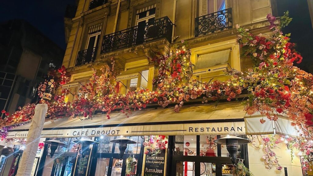 Café Drouot Paris Fleuriste deschamps paris 17 008