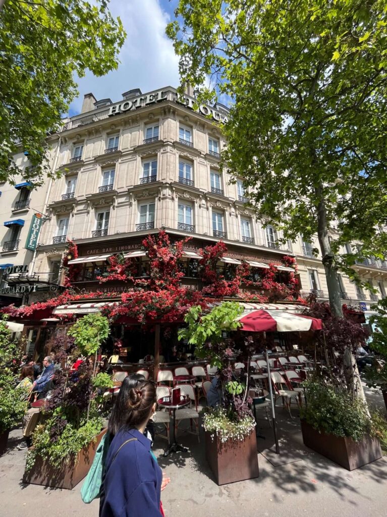 Café Montparnasse Deschamps fleuriste 5