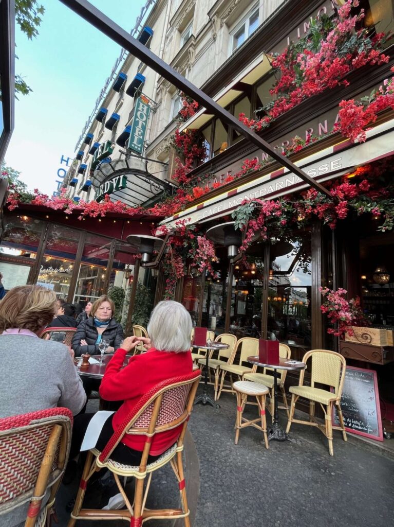 Café Montparnasse Deschamps fleuriste 6