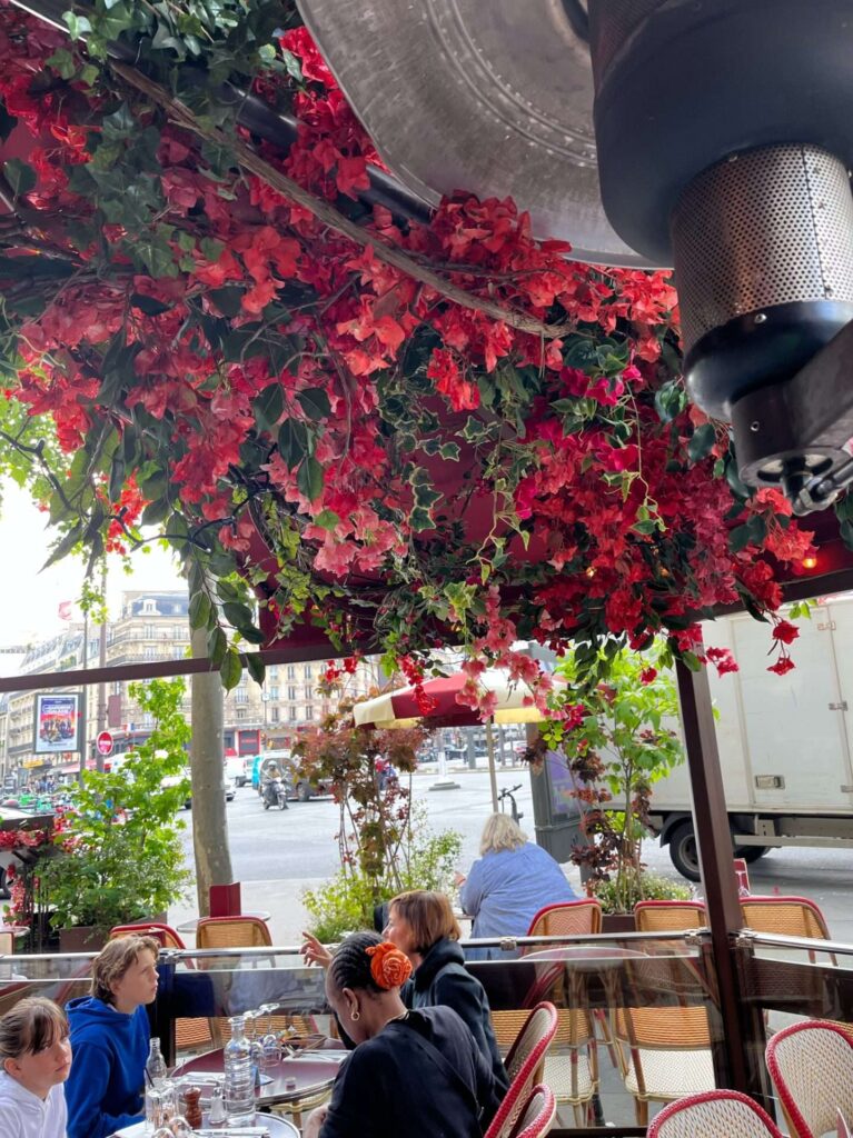 Café Montparnasse Deschamps fleuriste 9