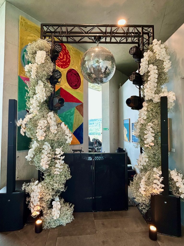 Deco florale soiree disco Luc Deschamps (39)