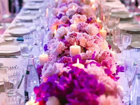 Diner chic Pivoines et sculptures florales 2025
